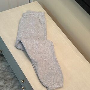 Aritzia Gray Women's Jogger Pants